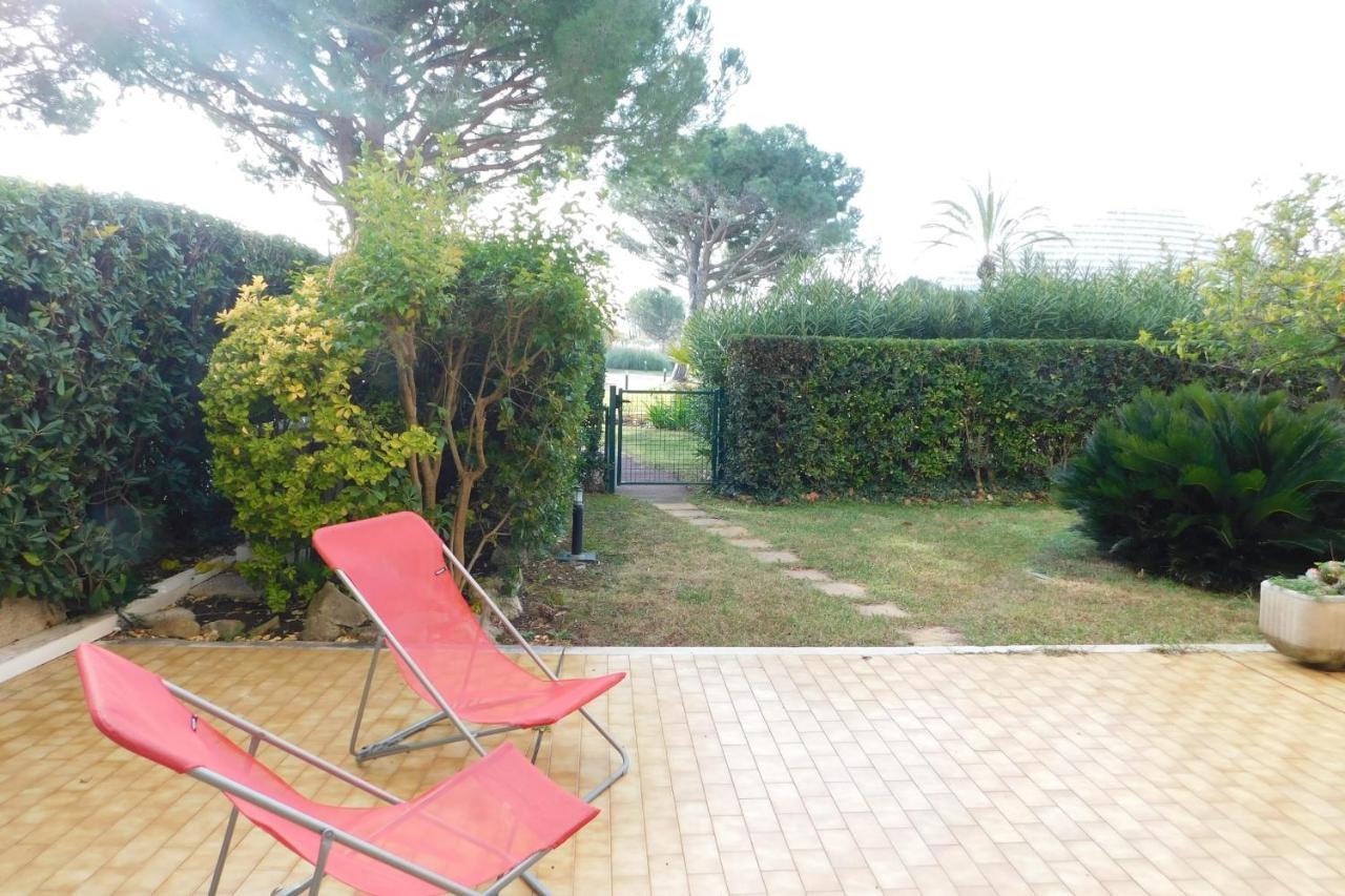 Air-Conditioned 4-Room "Marine Villeneuve" Flat With Pool And Parking Exterior photo