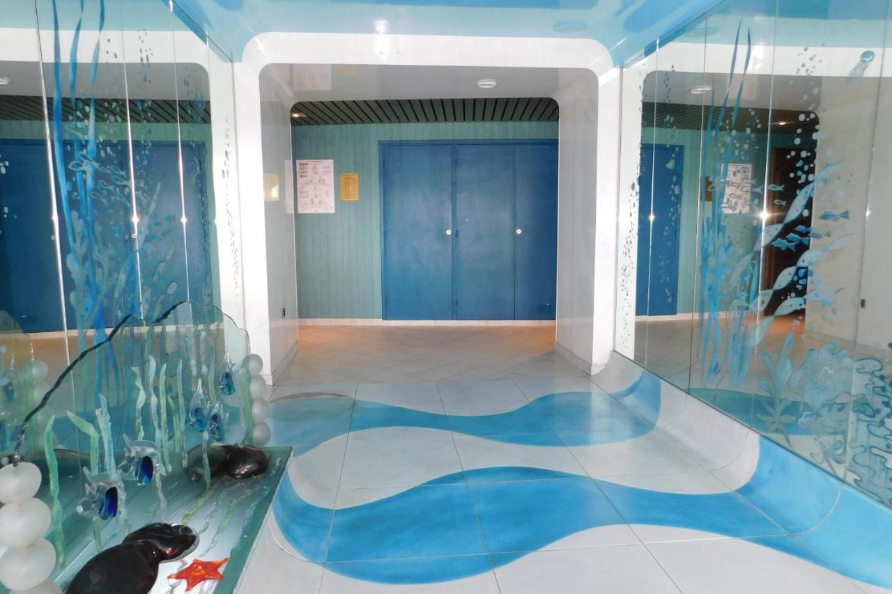 Air-Conditioned 4-Room "Marine Villeneuve" Flat With Pool And Parking Exterior photo