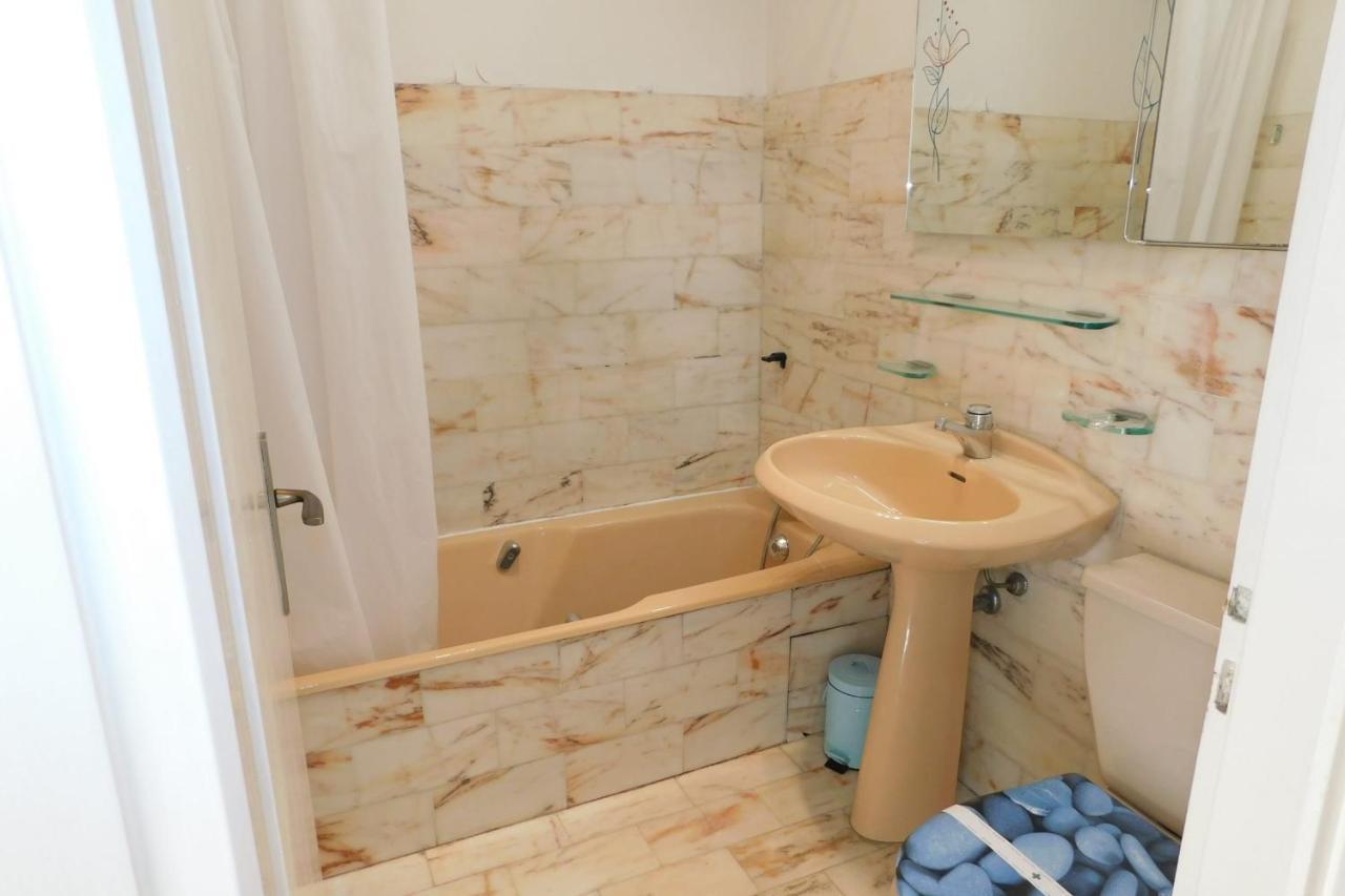 Air-Conditioned 4-Room "Marine Villeneuve" Flat With Pool And Parking Exterior photo