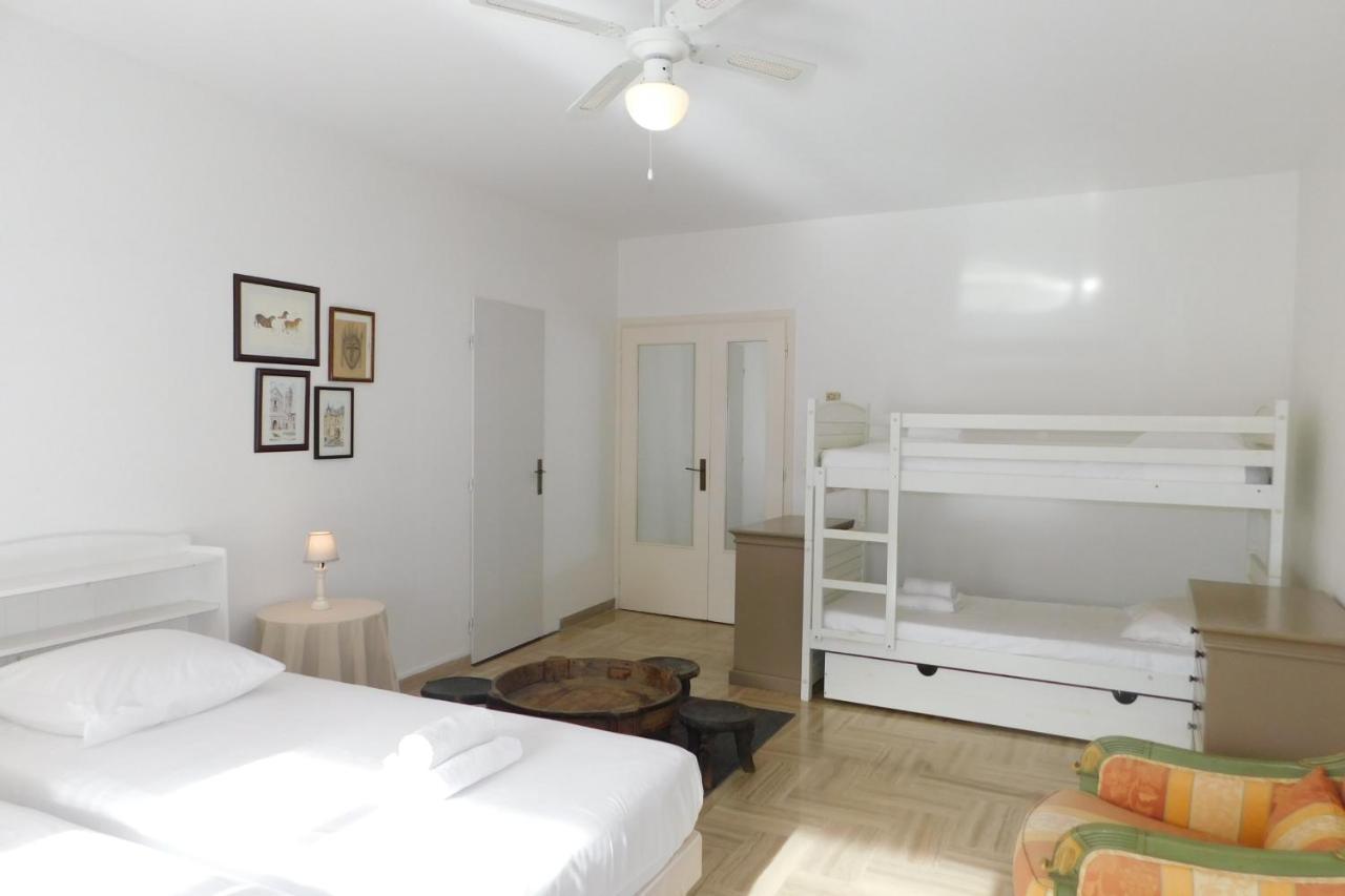 Air-Conditioned 4-Room "Marine Villeneuve" Flat With Pool And Parking Exterior photo