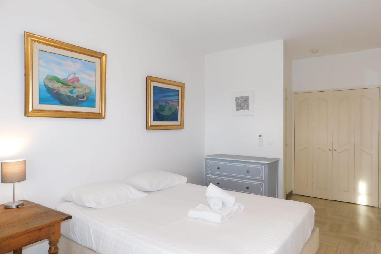 Air-Conditioned 4-Room "Marine Villeneuve" Flat With Pool And Parking Exterior photo