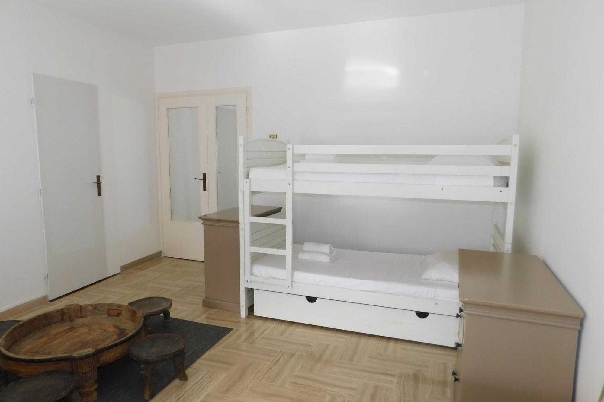Air-Conditioned 4-Room "Marine Villeneuve" Flat With Pool And Parking Exterior photo